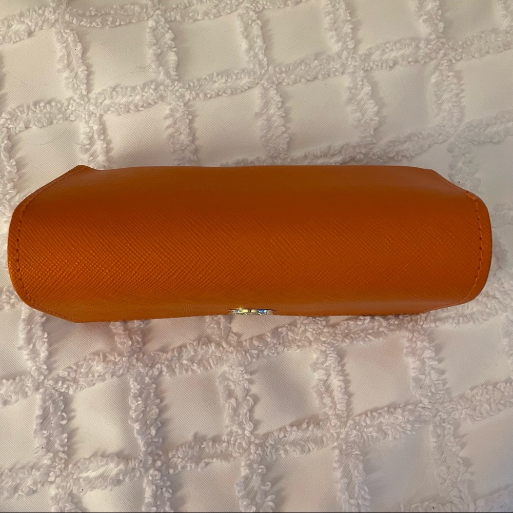 Tory Burch Sunglasses Case - Picture 3 of 12